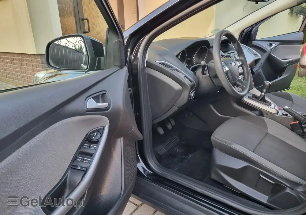FORD Focus 1.0 EcoBoost Start-Stopp-System Business Edition