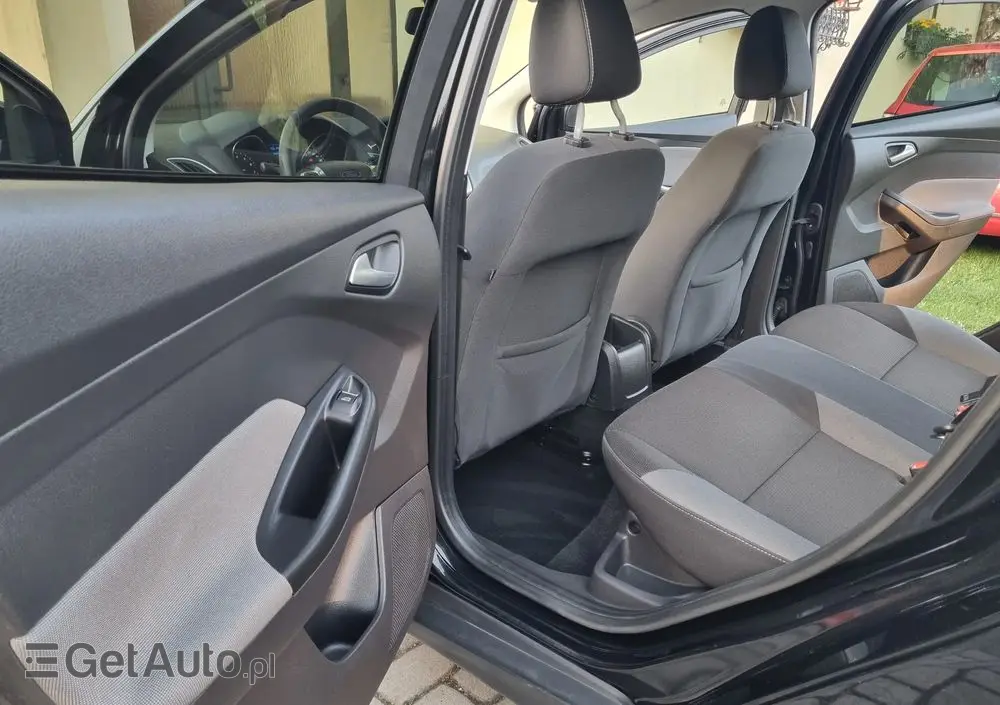 FORD Focus 1.0 EcoBoost Start-Stopp-System Business Edition
