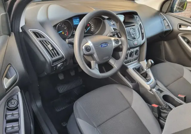 FORD Focus 1.0 EcoBoost Start-Stopp-System Business Edition