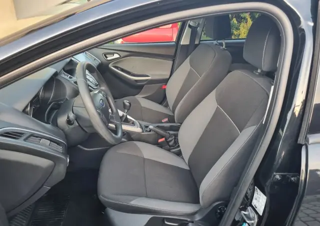 FORD Focus 1.0 EcoBoost Start-Stopp-System Business Edition