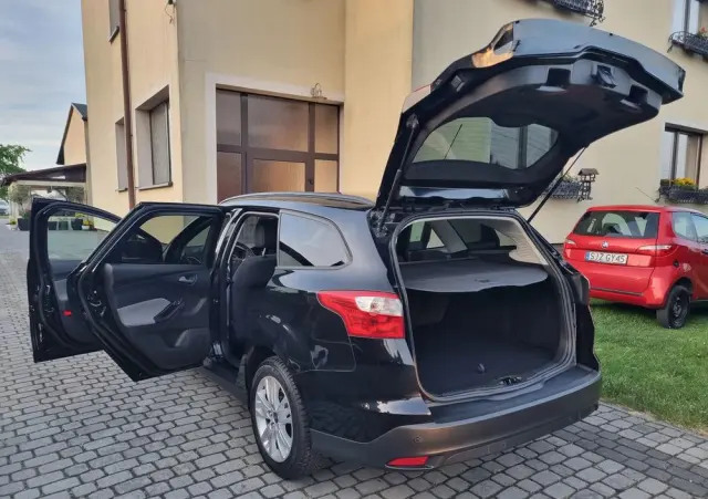 FORD Focus 1.0 EcoBoost Start-Stopp-System Business Edition