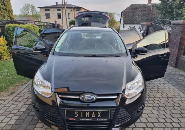 FORD Focus 1.0 EcoBoost Start-Stopp-System Business Edition