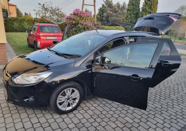 FORD Focus 1.0 EcoBoost Start-Stopp-System Business Edition