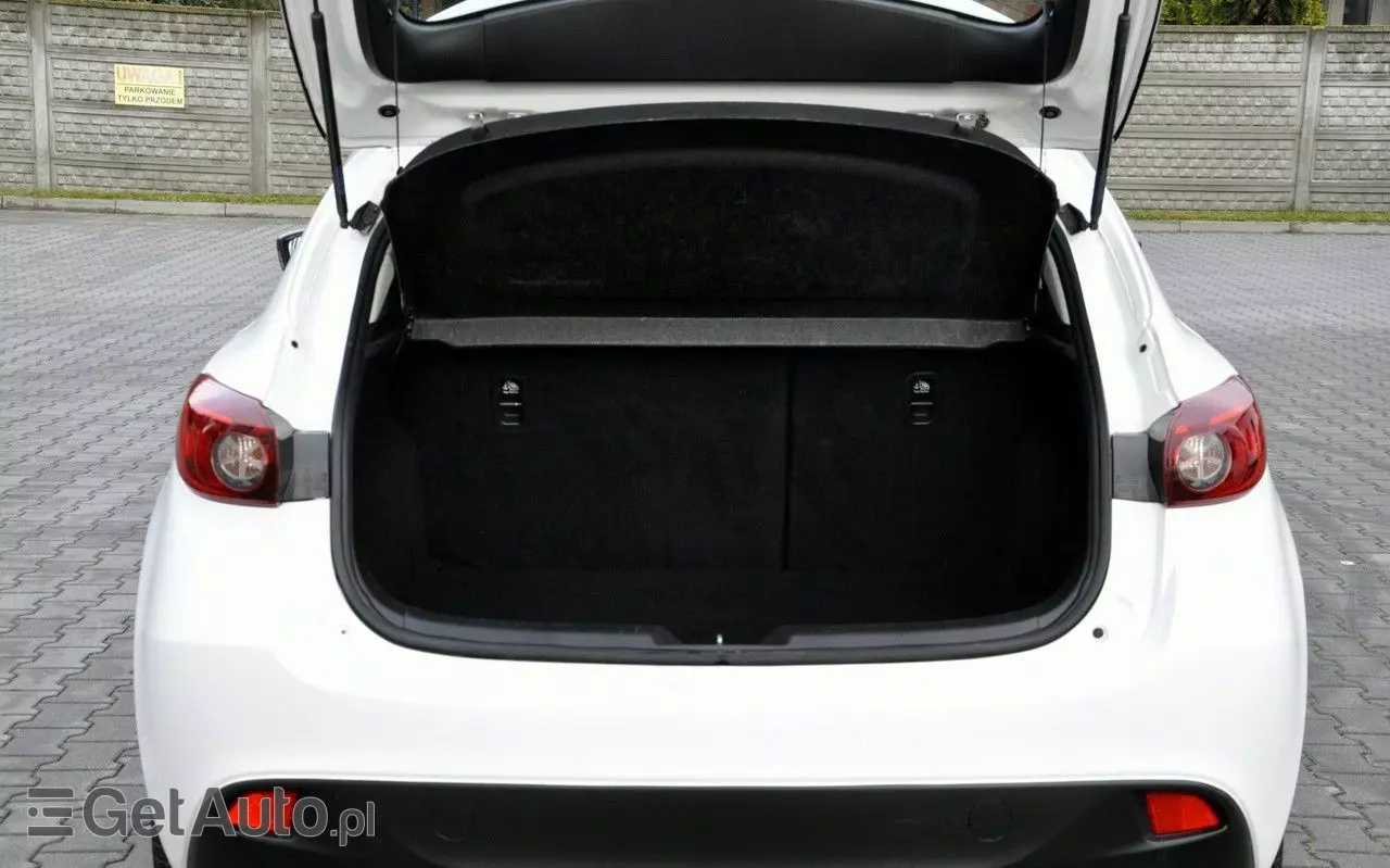 MAZDA 3 1.5 Skyenergy