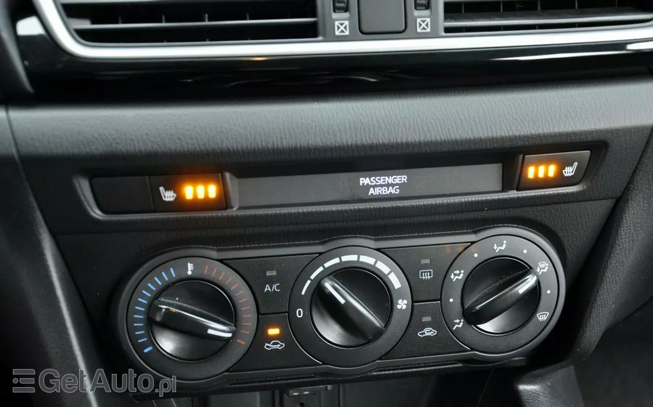 MAZDA 3 1.5 Skyenergy