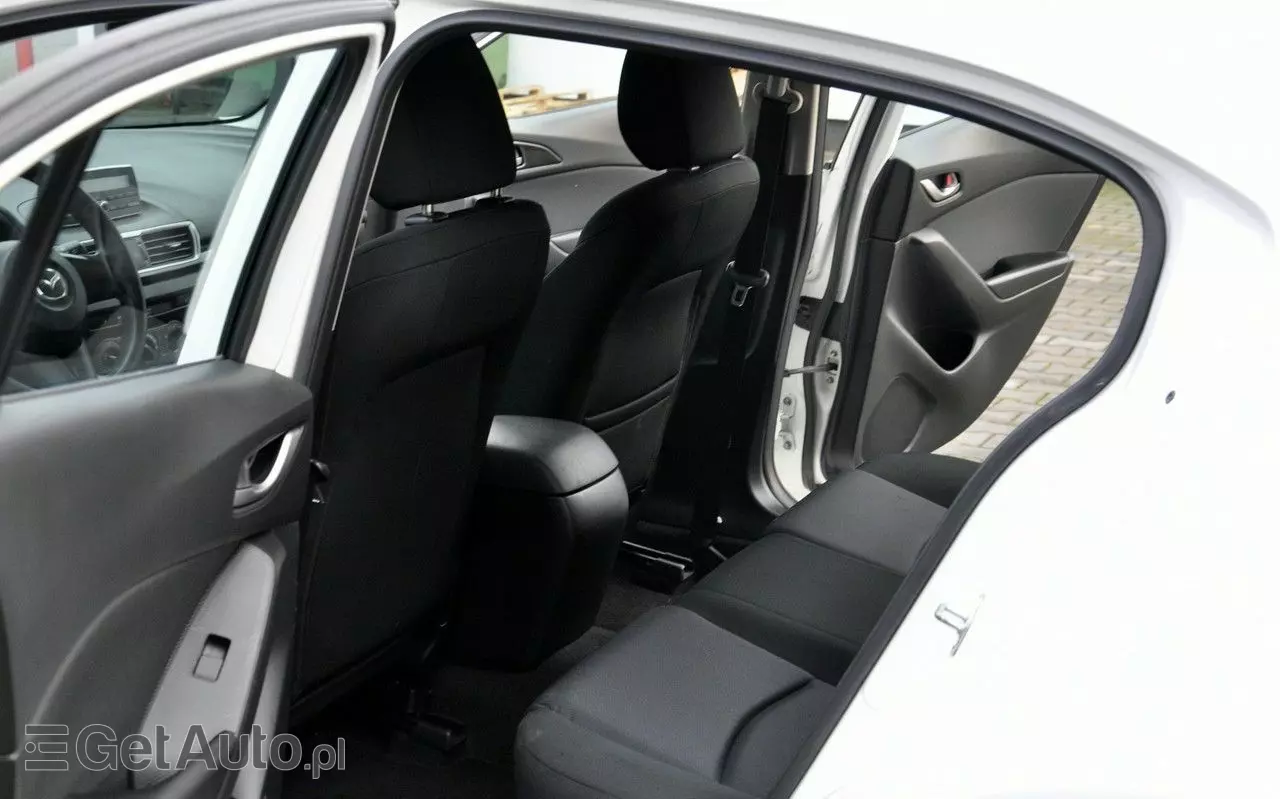 MAZDA 3 1.5 Skyenergy