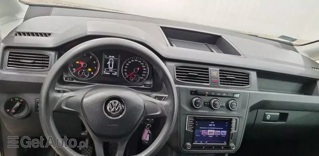 VOLKSWAGEN Caddy 