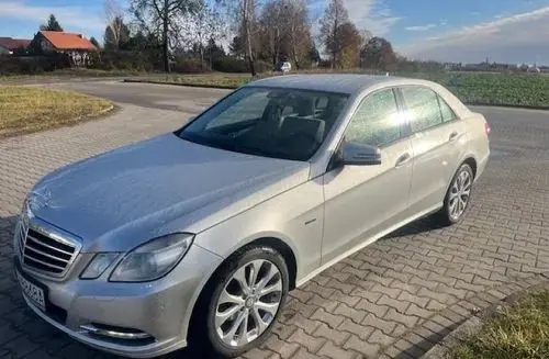 MERCEDES-BENZ Klasa E 