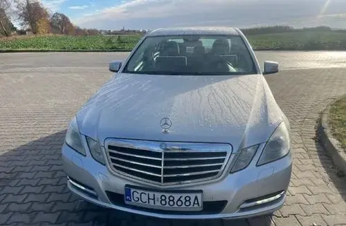 MERCEDES-BENZ Klasa E 
