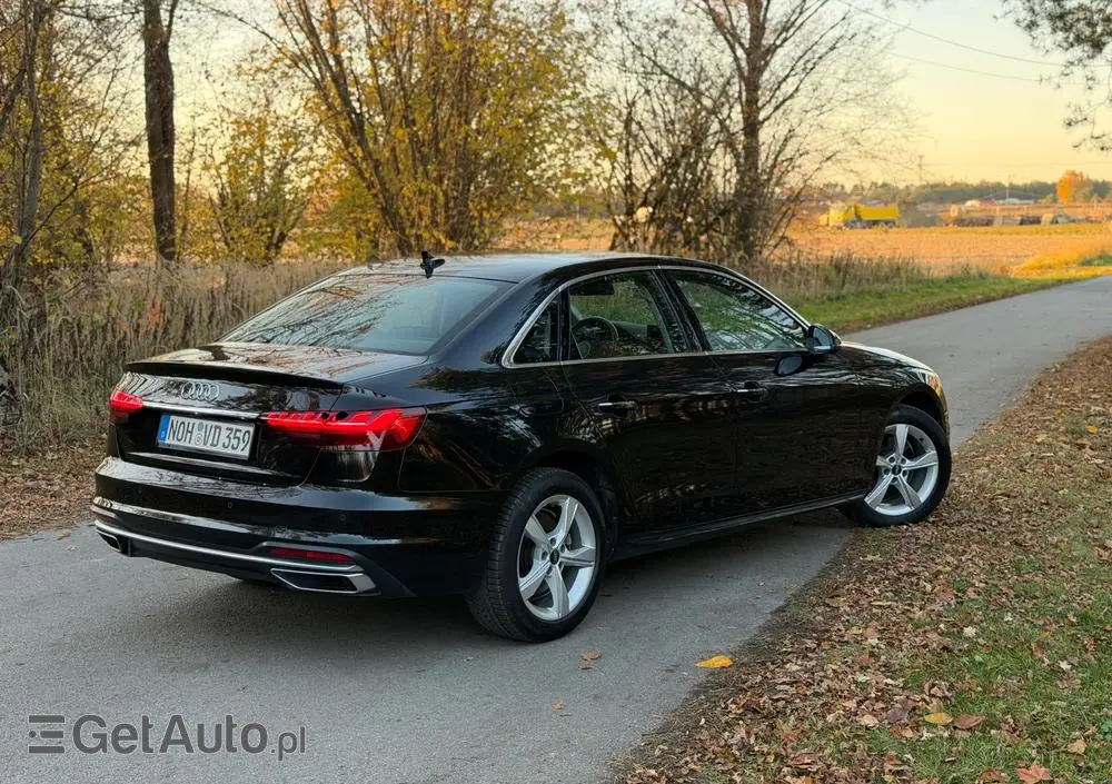 AUDI A4 Limousine 