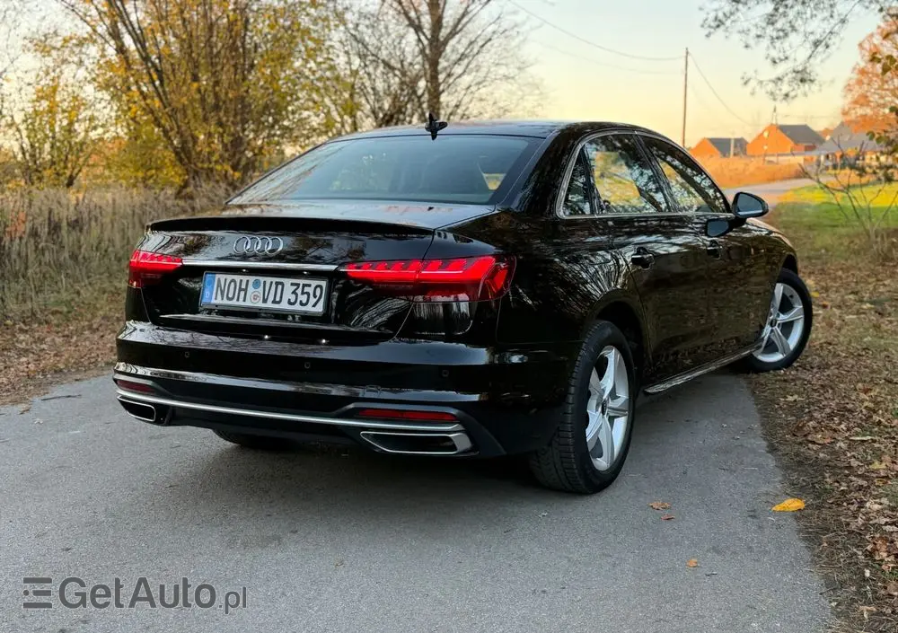 AUDI A4 Limousine 