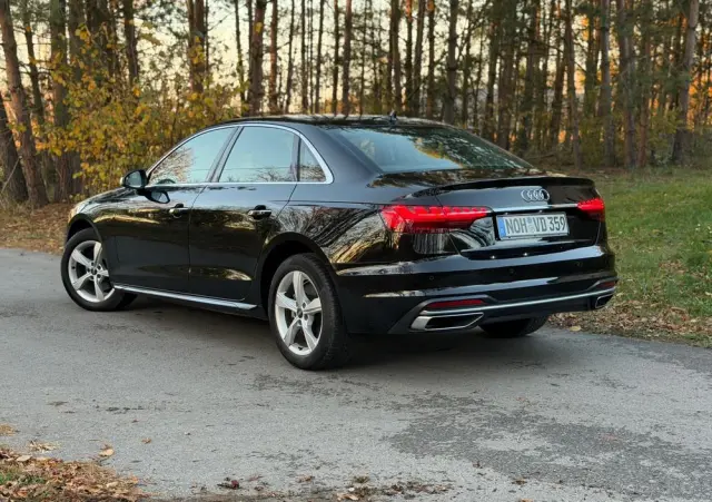 AUDI A4 Limousine 