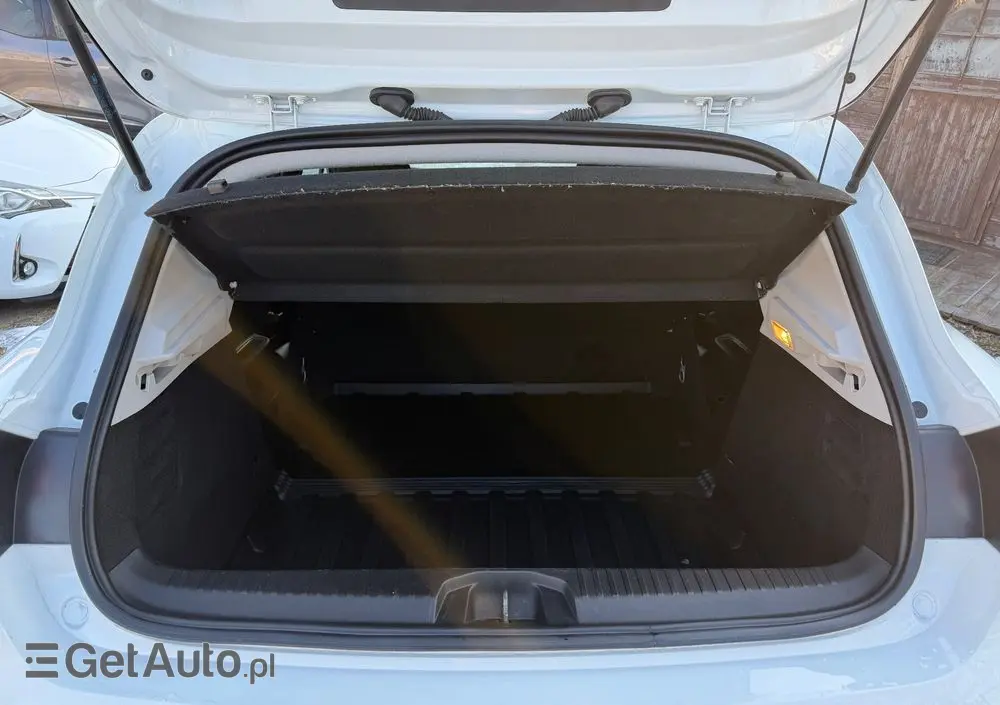 RENAULT Clio BLUE dCi 85 BUSINESS EDITION