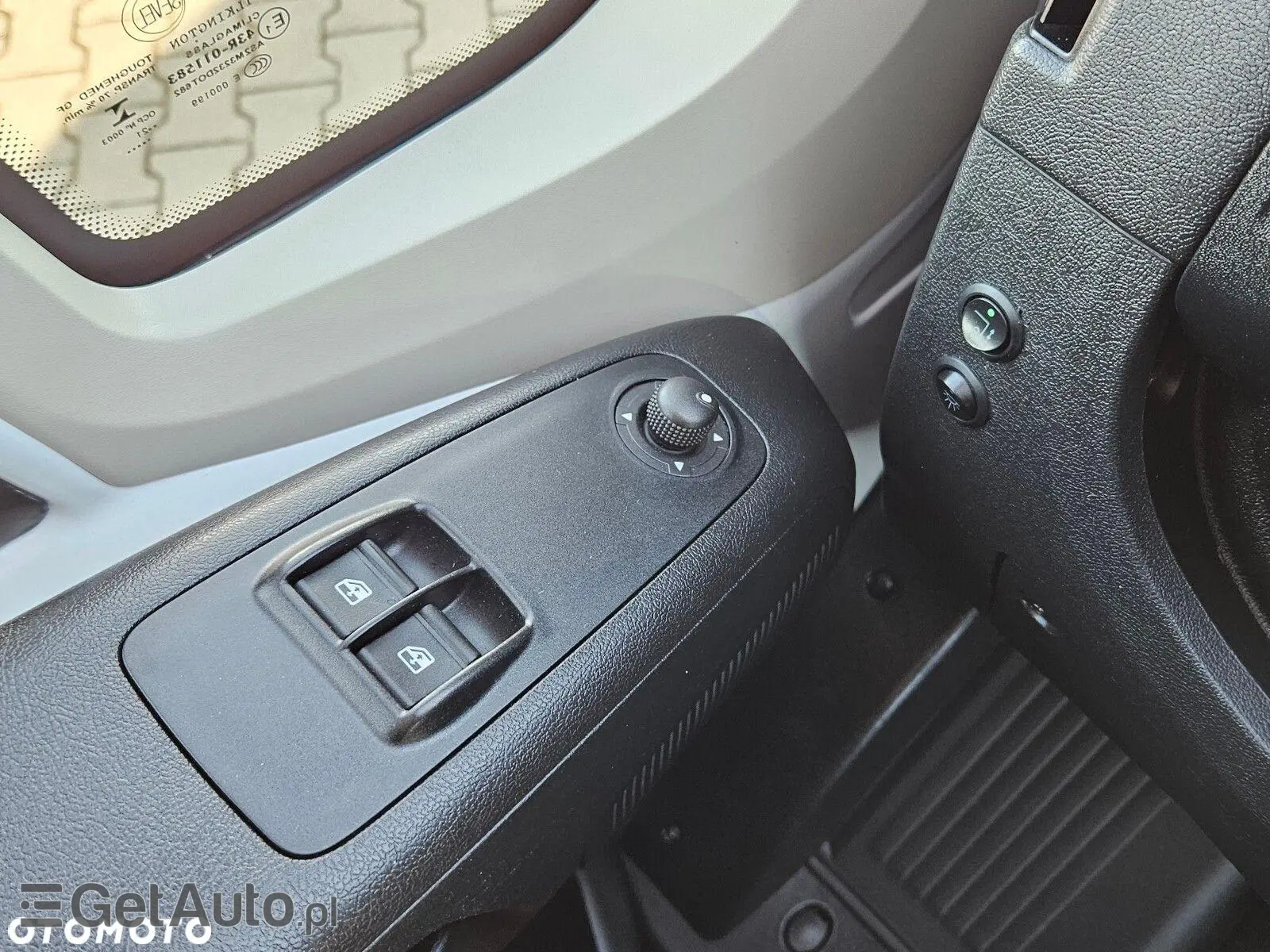 PEUGEOT Boxer L2H2 Grip