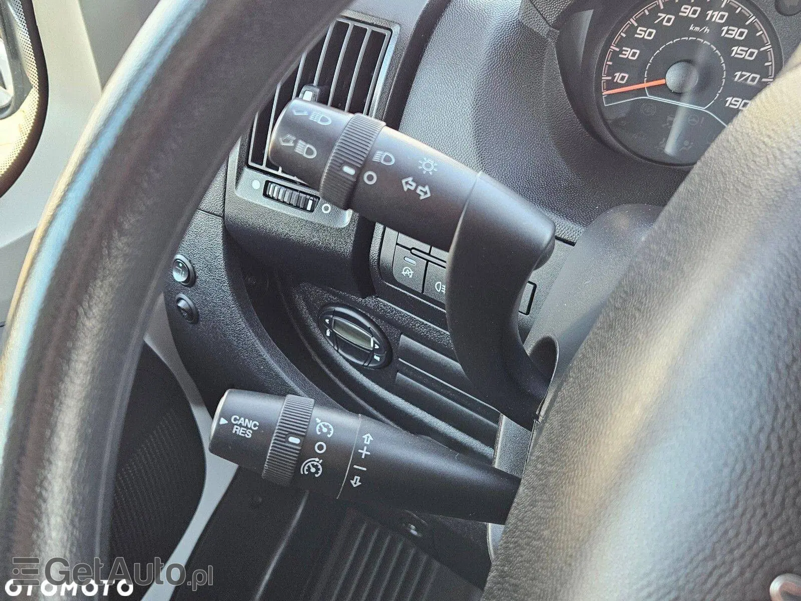 PEUGEOT Boxer L2H2 Grip