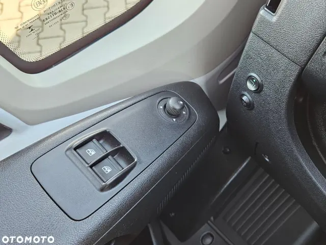 PEUGEOT Boxer L2H2 Grip