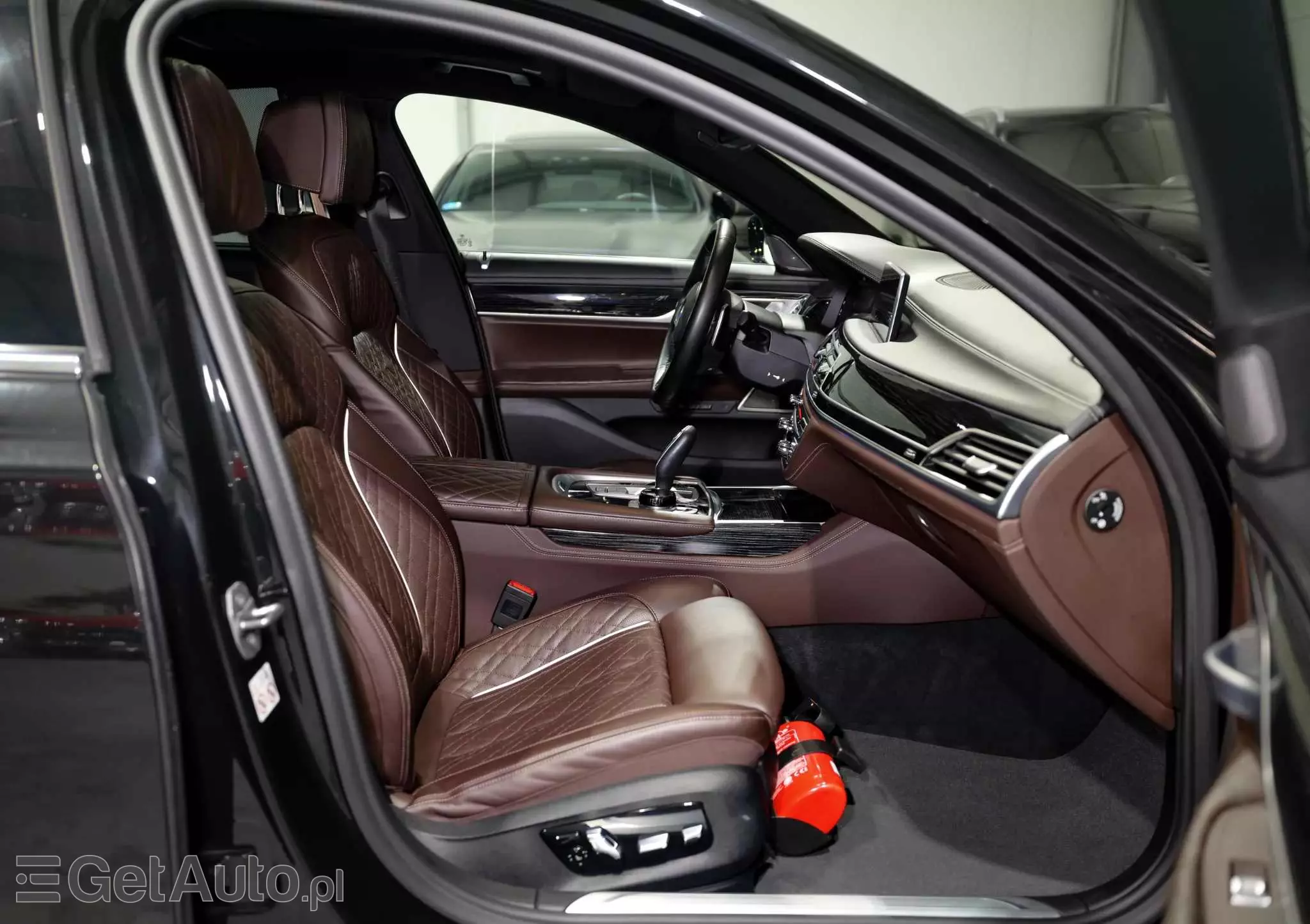 BMW Seria 7 750Li xDrive sport