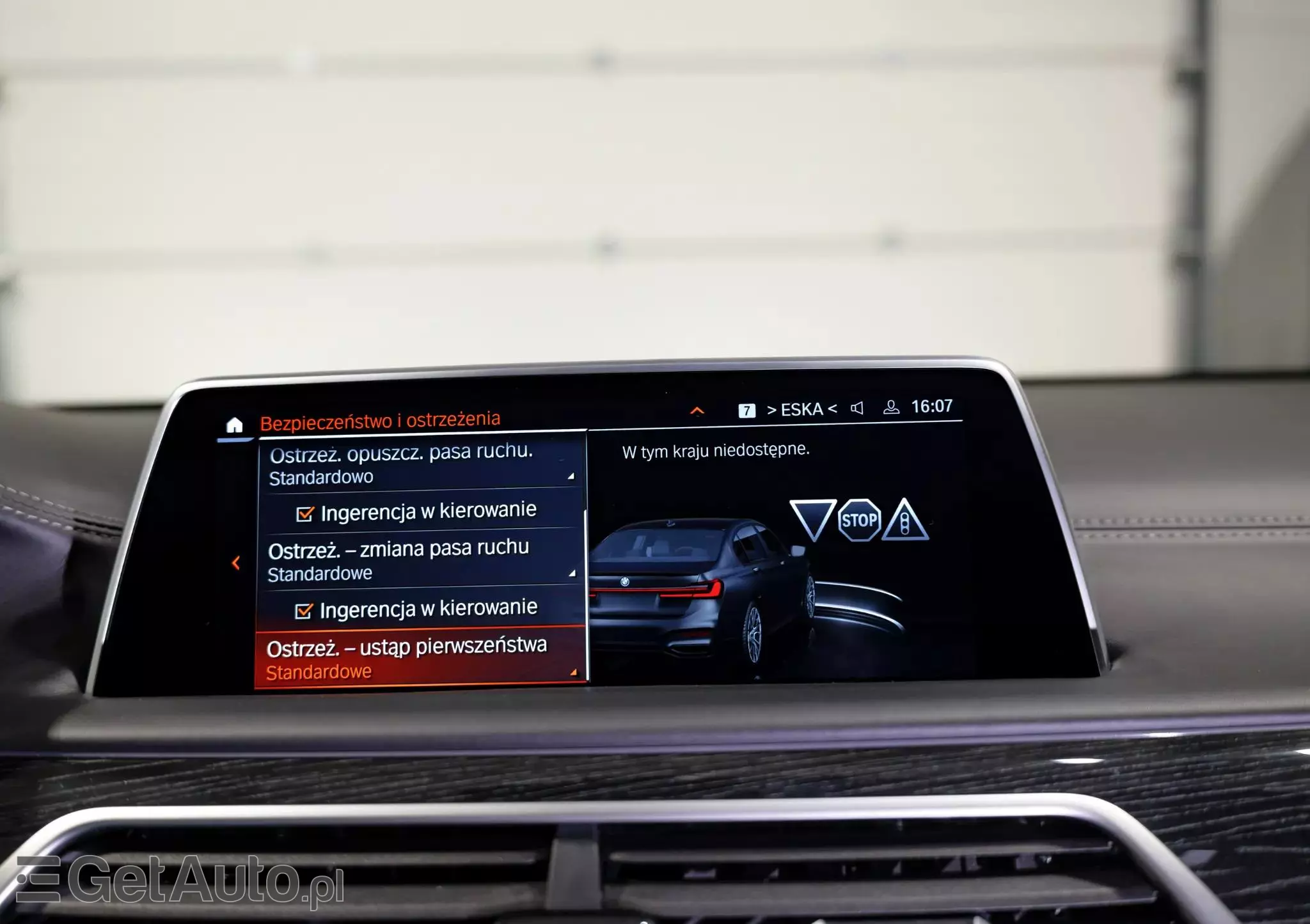 BMW Seria 7 750Li xDrive sport