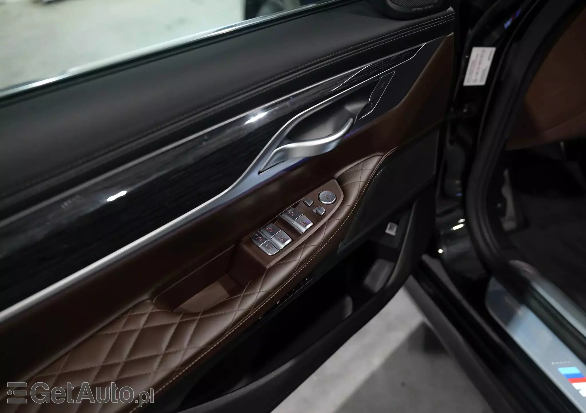 BMW Seria 7 750Li xDrive sport