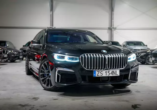 BMW Seria 7 750Li xDrive sport