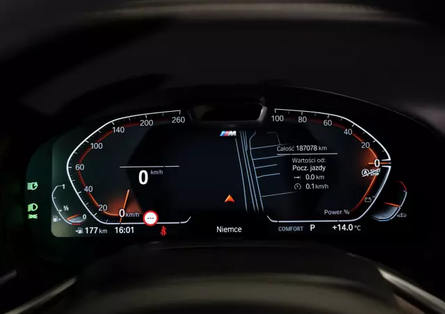 BMW Seria 7 750Li xDrive sport