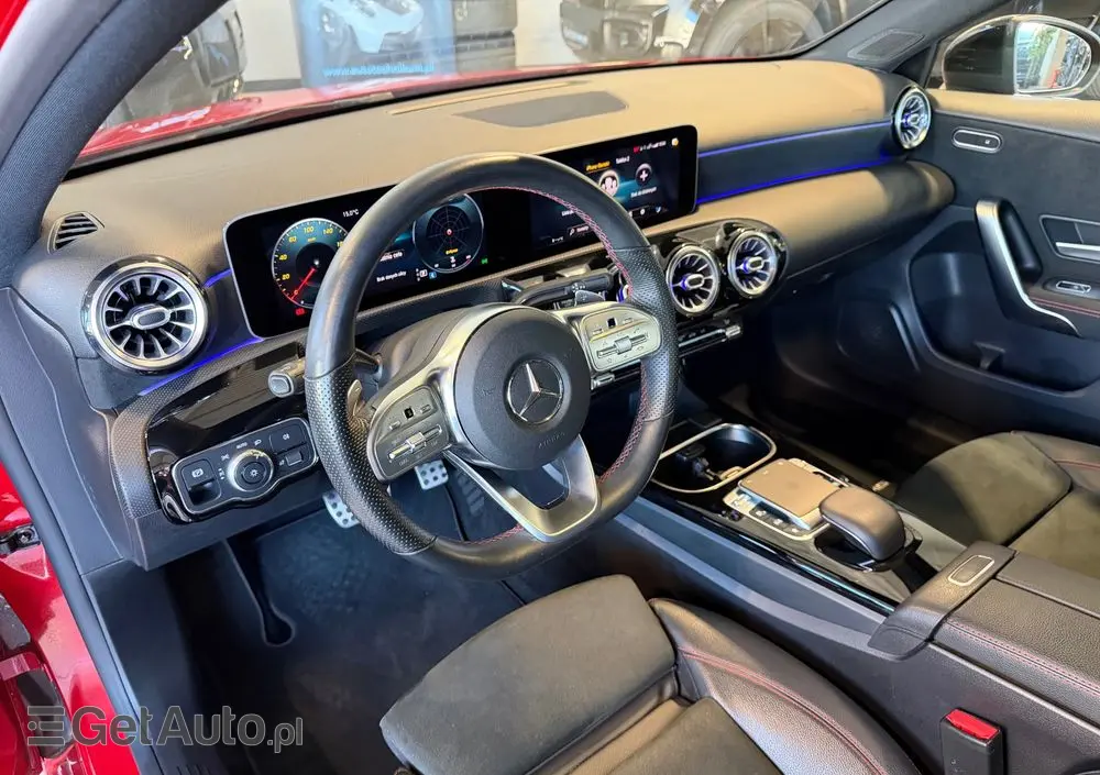 MERCEDES-BENZ Klasa A 180 7G-DCT AMG Line Advanced Plus
