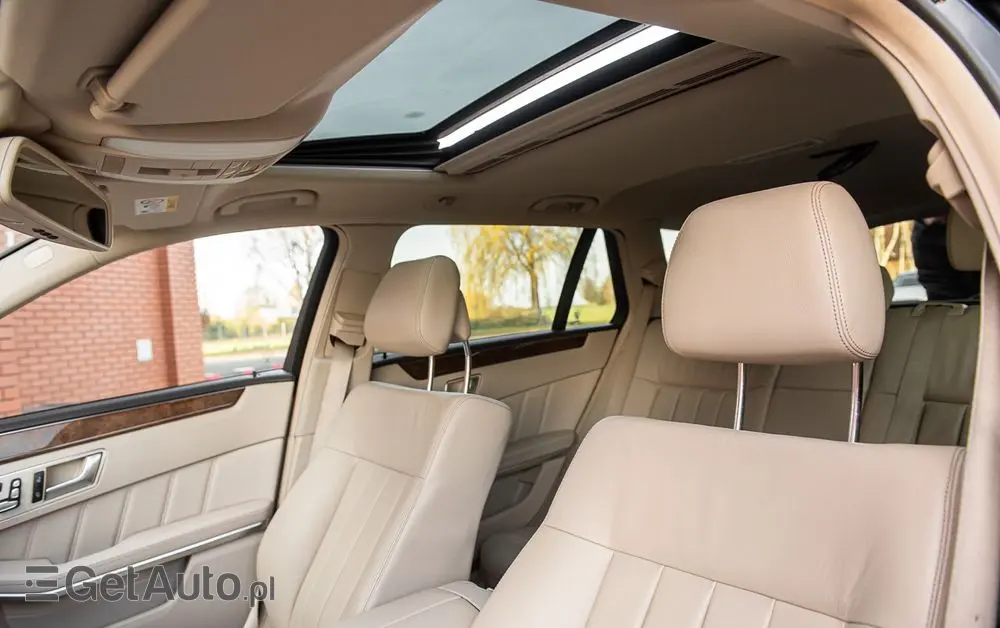 MERCEDES-BENZ Klasa E 350 BlueTEC 4Matic 7G-TRONIC Avantgarde