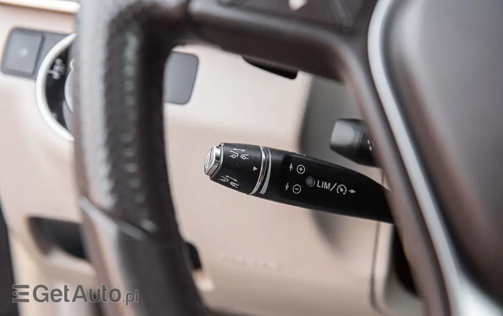 MERCEDES-BENZ Klasa E 350 BlueTEC 4Matic 7G-TRONIC Avantgarde