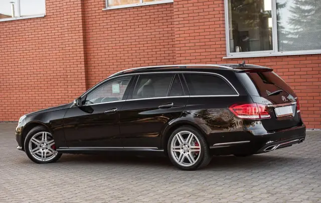 MERCEDES-BENZ Klasa E 350 BlueTEC 4Matic 7G-TRONIC Avantgarde