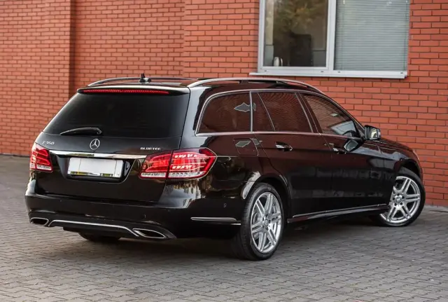 MERCEDES-BENZ Klasa E 350 BlueTEC 4Matic 7G-TRONIC Avantgarde