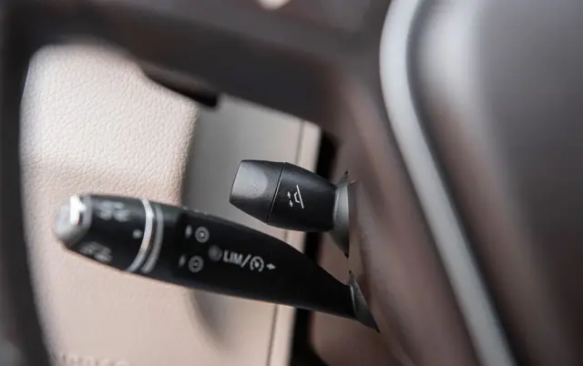 MERCEDES-BENZ Klasa E 350 BlueTEC 4Matic 7G-TRONIC Avantgarde