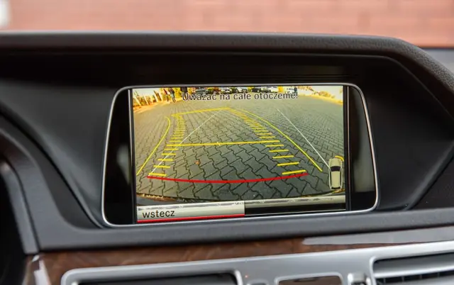 MERCEDES-BENZ Klasa E 350 BlueTEC 4Matic 7G-TRONIC Avantgarde