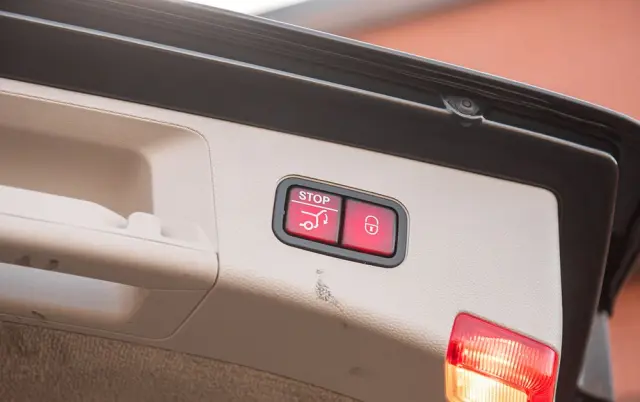 MERCEDES-BENZ Klasa E 350 BlueTEC 4Matic 7G-TRONIC Avantgarde