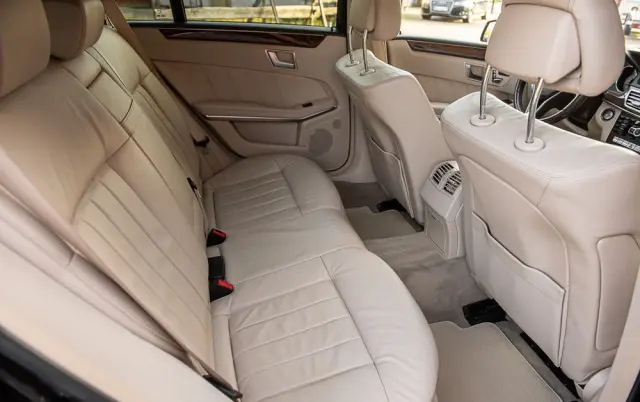 MERCEDES-BENZ Klasa E 350 BlueTEC 4Matic 7G-TRONIC Avantgarde