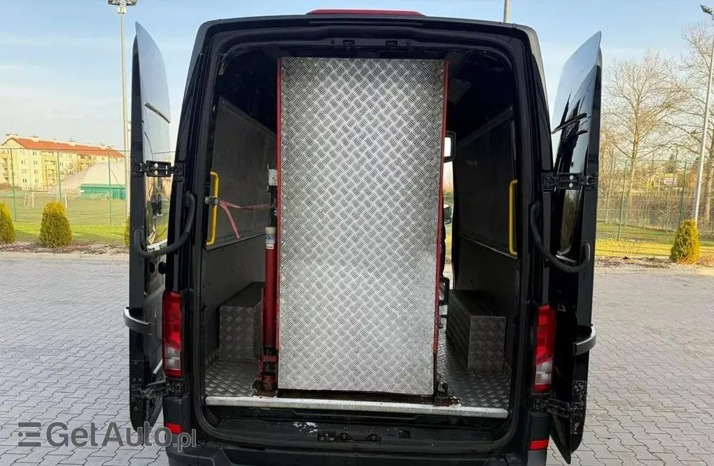 VOLKSWAGEN Crafter 