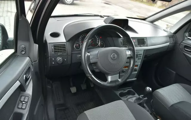 OPEL Meriva 1.8 Cosmo