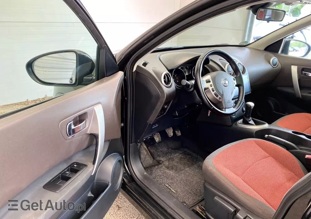 NISSAN Qashqai 1.6 Tekna