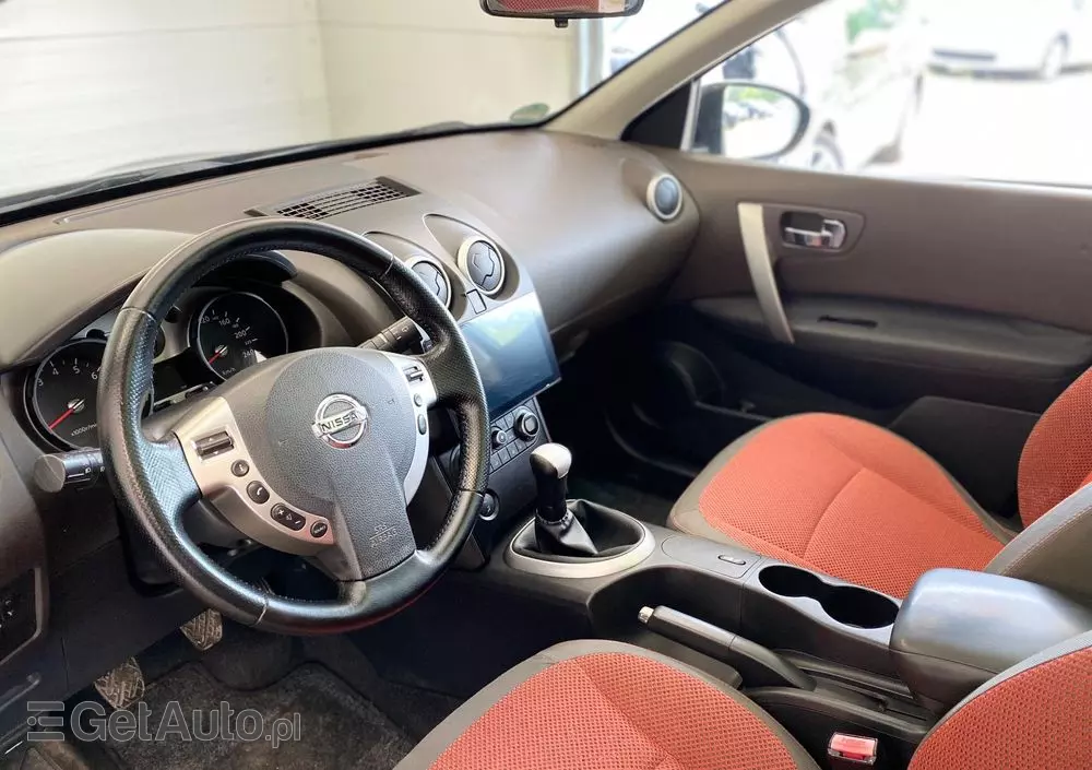 NISSAN Qashqai 1.6 Tekna