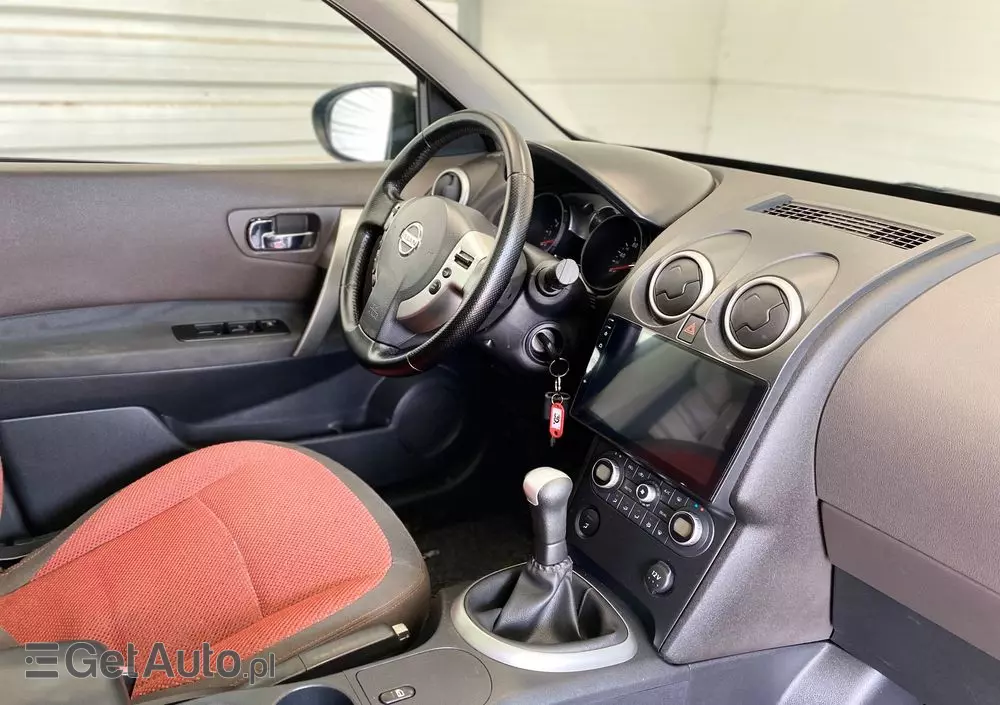 NISSAN Qashqai 1.6 Tekna