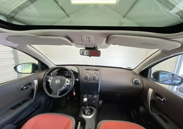 NISSAN Qashqai 1.6 Tekna