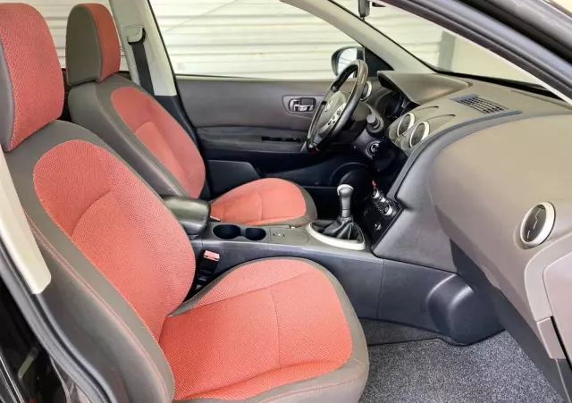 NISSAN Qashqai 1.6 Tekna