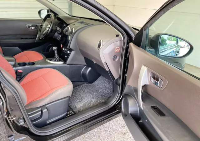 NISSAN Qashqai 1.6 Tekna