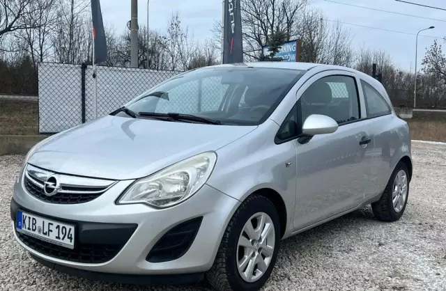 OPEL Corsa 