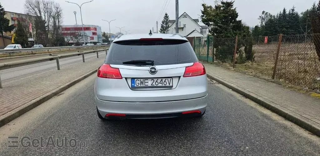 OPEL Insignia 