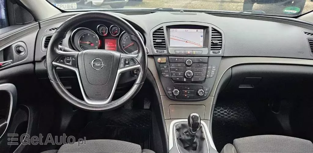 OPEL Insignia 