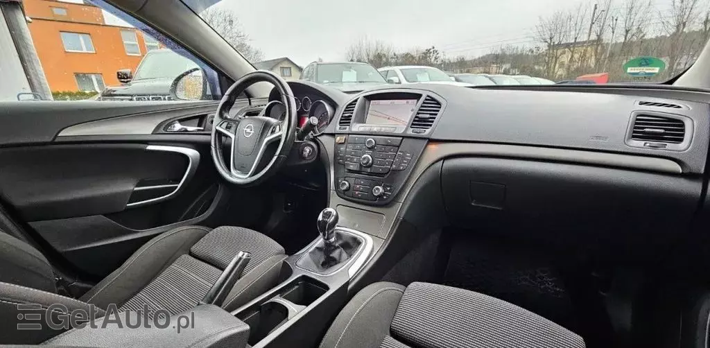 OPEL Insignia 