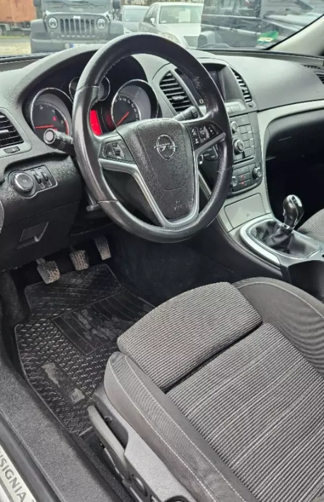 OPEL Insignia 