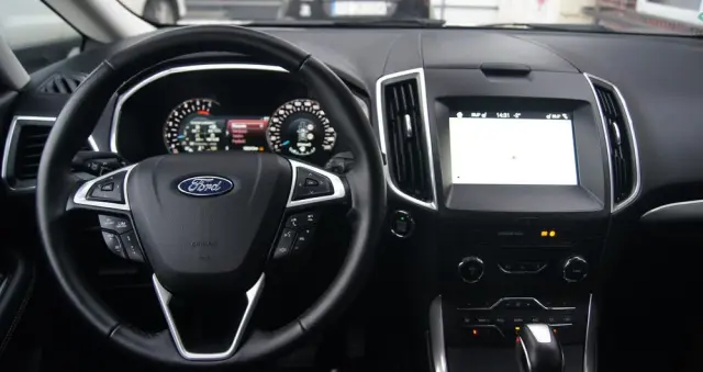 FORD S-Max 2.0 TDCi Bi-Turbo Titanium PowerShift