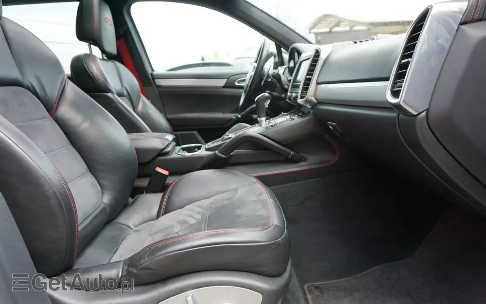 PORSCHE Cayenne GTS Tiptronic S