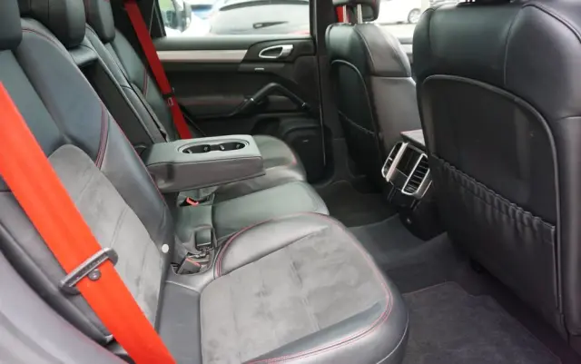 PORSCHE Cayenne GTS Tiptronic S